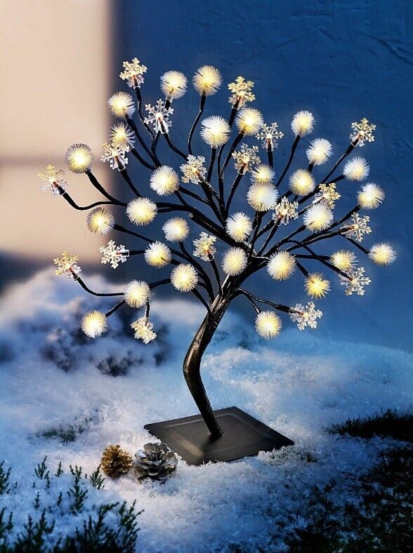 LED Baum Winterdream Deko-Bäumchen Lichterbäumchen Eiskristall Schneeball Timer