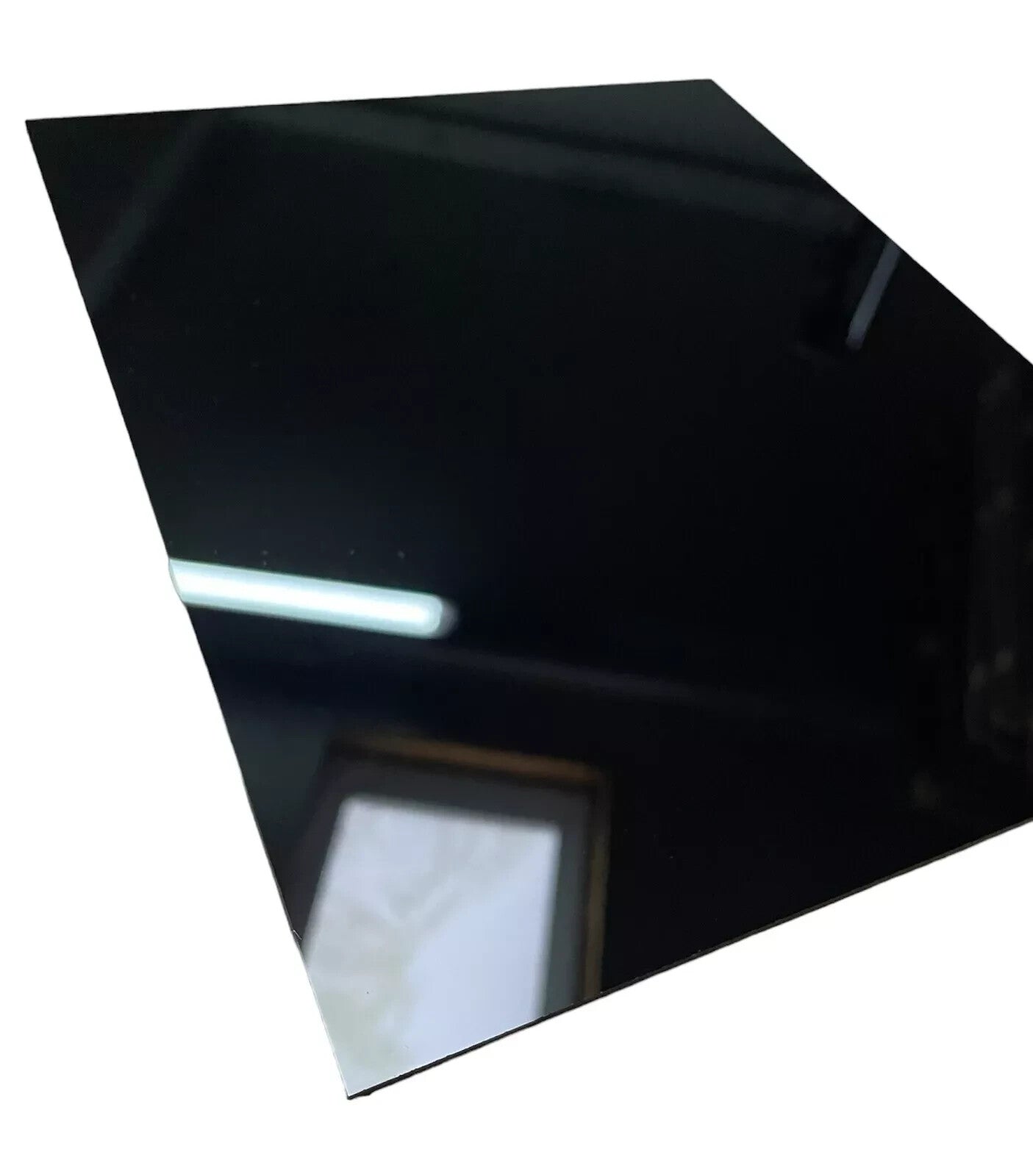 schwarze plexiglasscheibe
