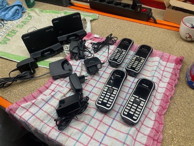 Siemens Gigaset C470 Schnurloses DECT-Telefon mit Farbdisplay, Pianoschwarz