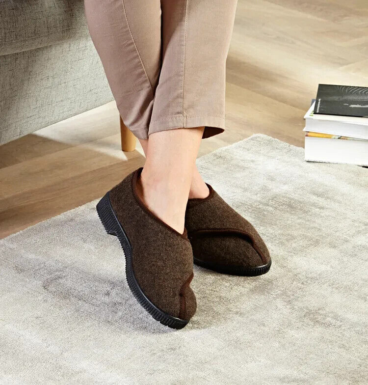 Hausschuhe (Größe:44 in in Braun