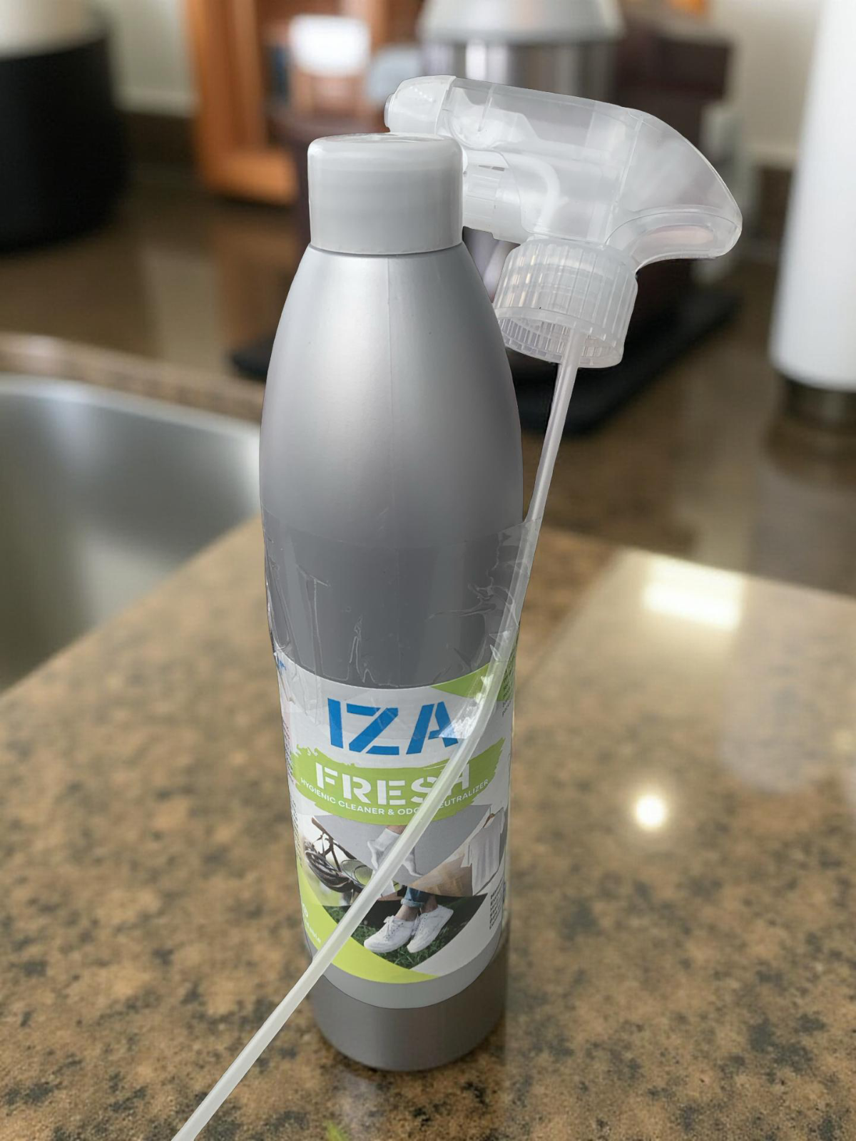 IZA Fresh Geruchsspray Kleidung /Schuhe Socken T-Shirt