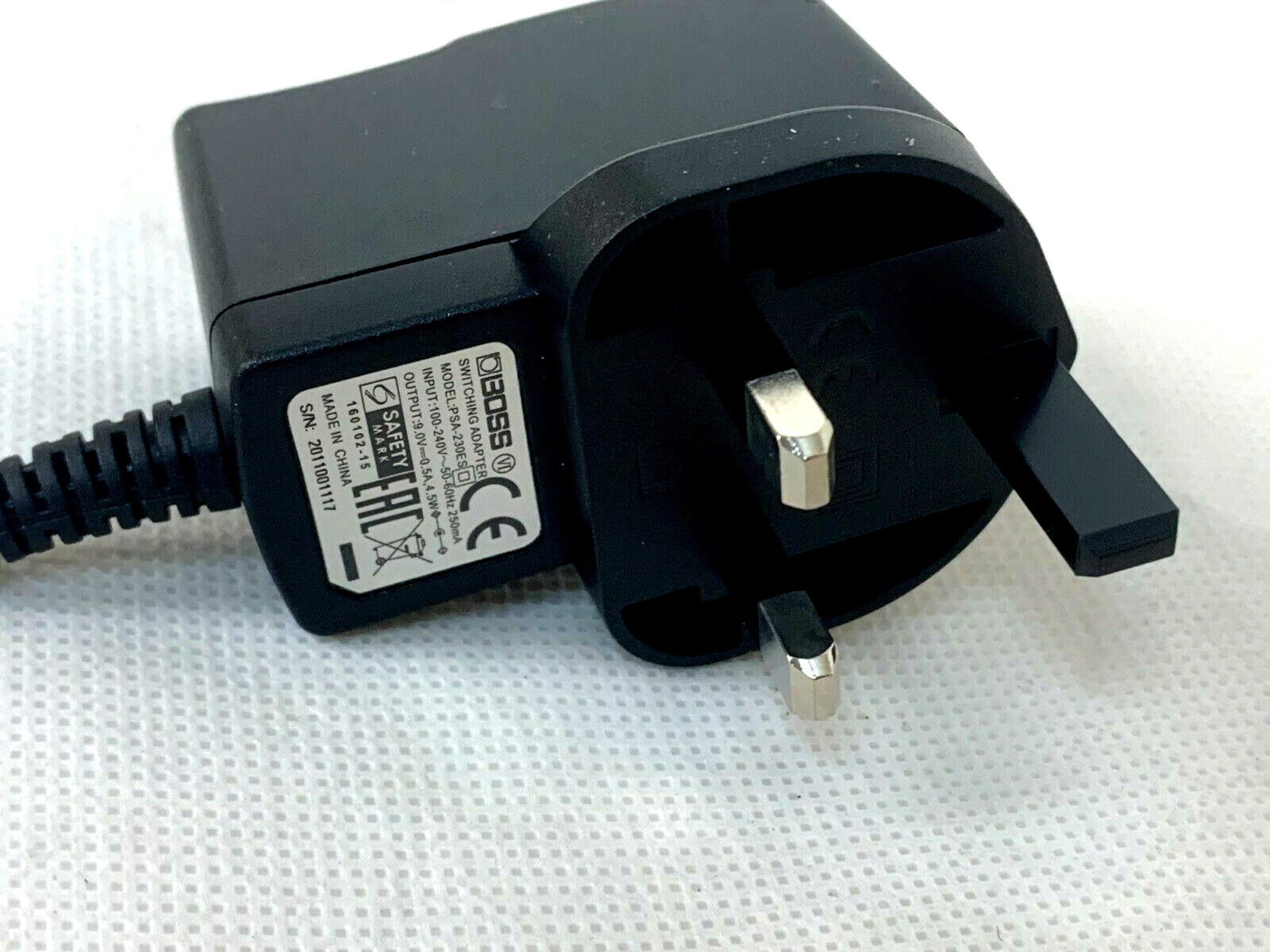 Boss PSA240 Netzteil – Australisch 240 V AC Eingang/9 V DC 500 mA Ausgang