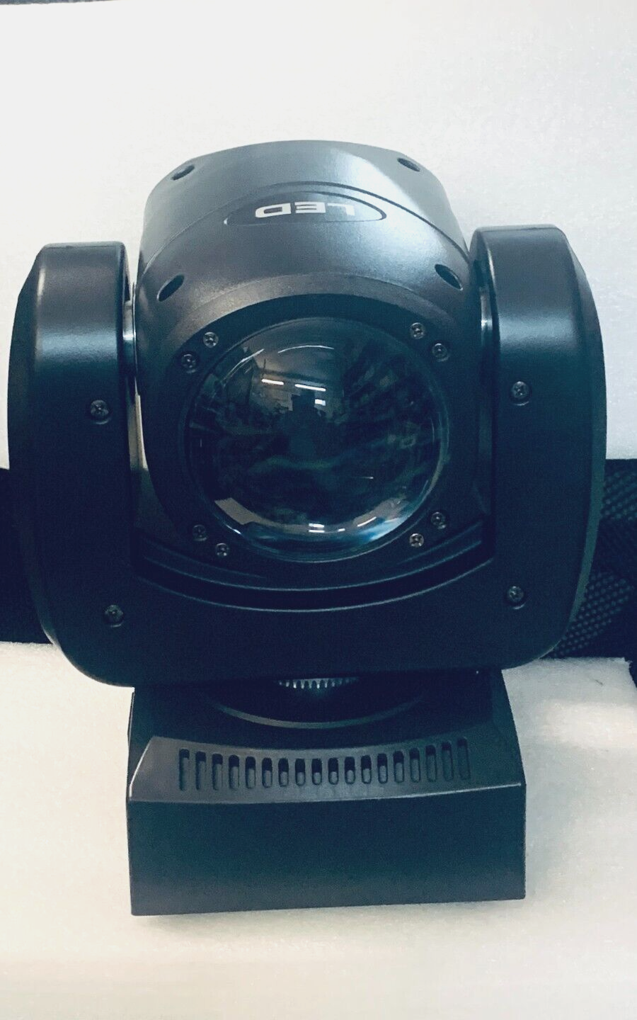 100 W RGBW 4-in-1 LED Moving Head Licht mit klangaktiviertem Bühnenstrahllicht D