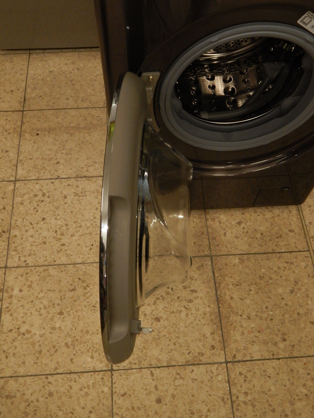 LG WaschmaschineF6WV710P2S 10,5 kg in Schwarz 1600U/min Inverter Motor Appfähig