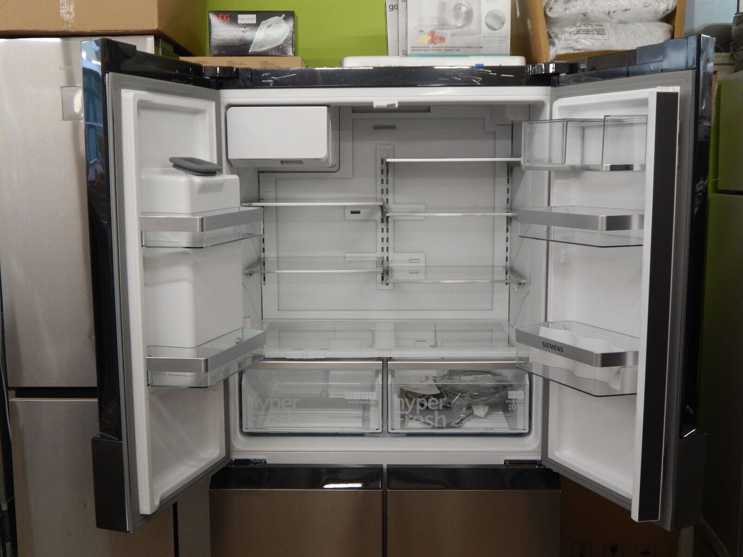 Siemens Multi Door iQ700 KF96DPPEA Stand Kühl-Gefrierkombination Side-by-Side