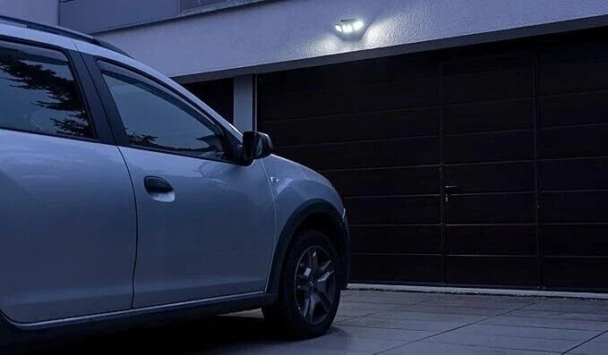 Solar-Strahler mit Bewegungssensor zwei verstellbare LED-Lampen Flutlicht Licht