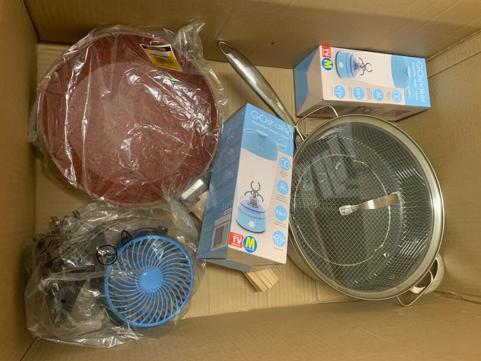 1 Kiste mit neuwertigen Ware B - Ware