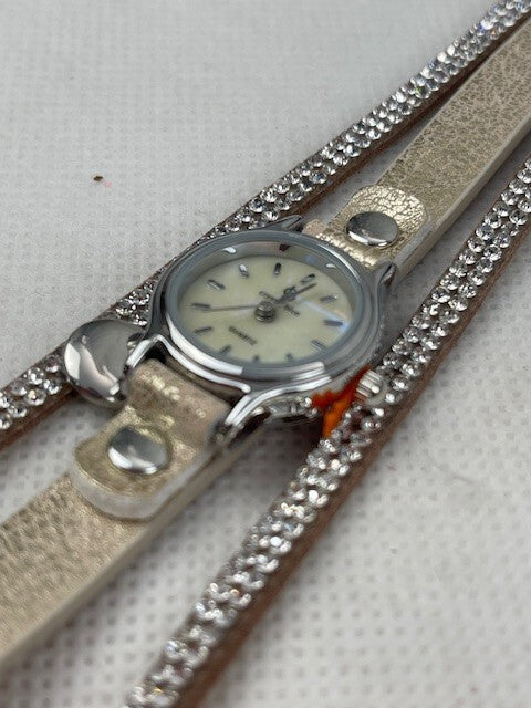 Crystal Blue Fashion For Fun Damen Uhr/ Armbanduhr ( Beige)