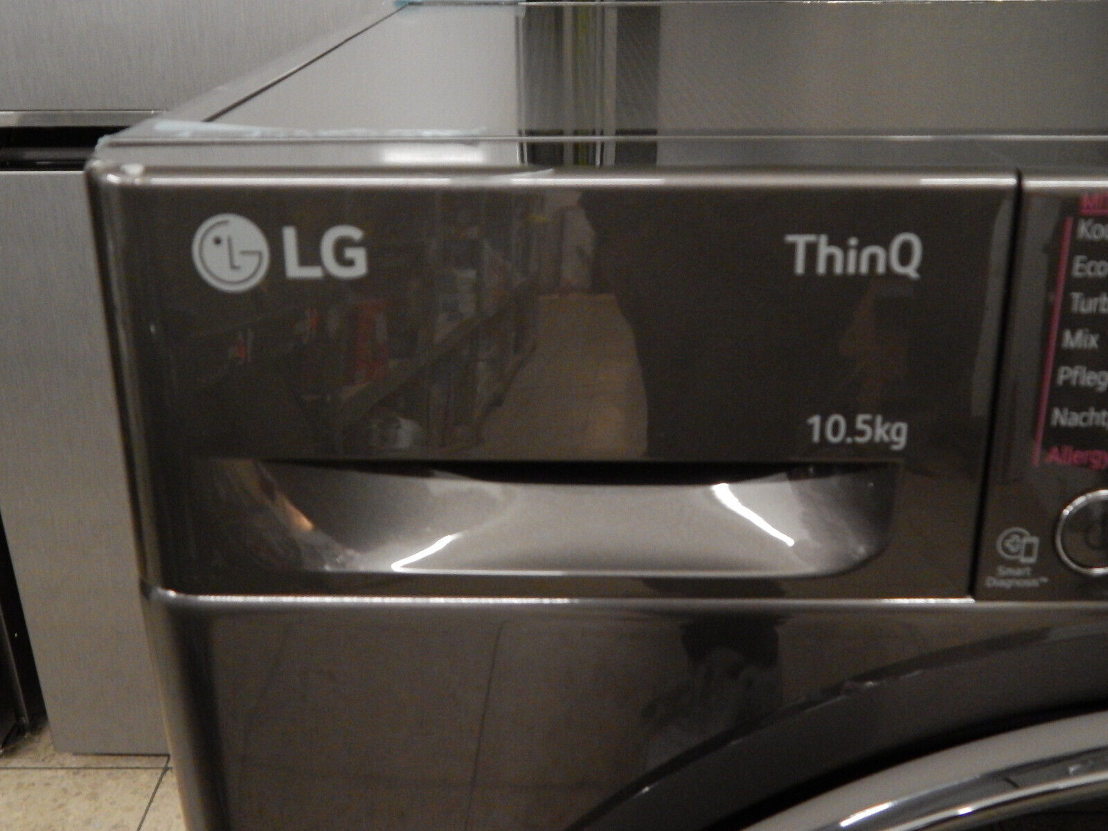 LG WaschmaschineF6WV710P2S 10,5 kg in Schwarz 1600U/min Inverter Motor Appfähig