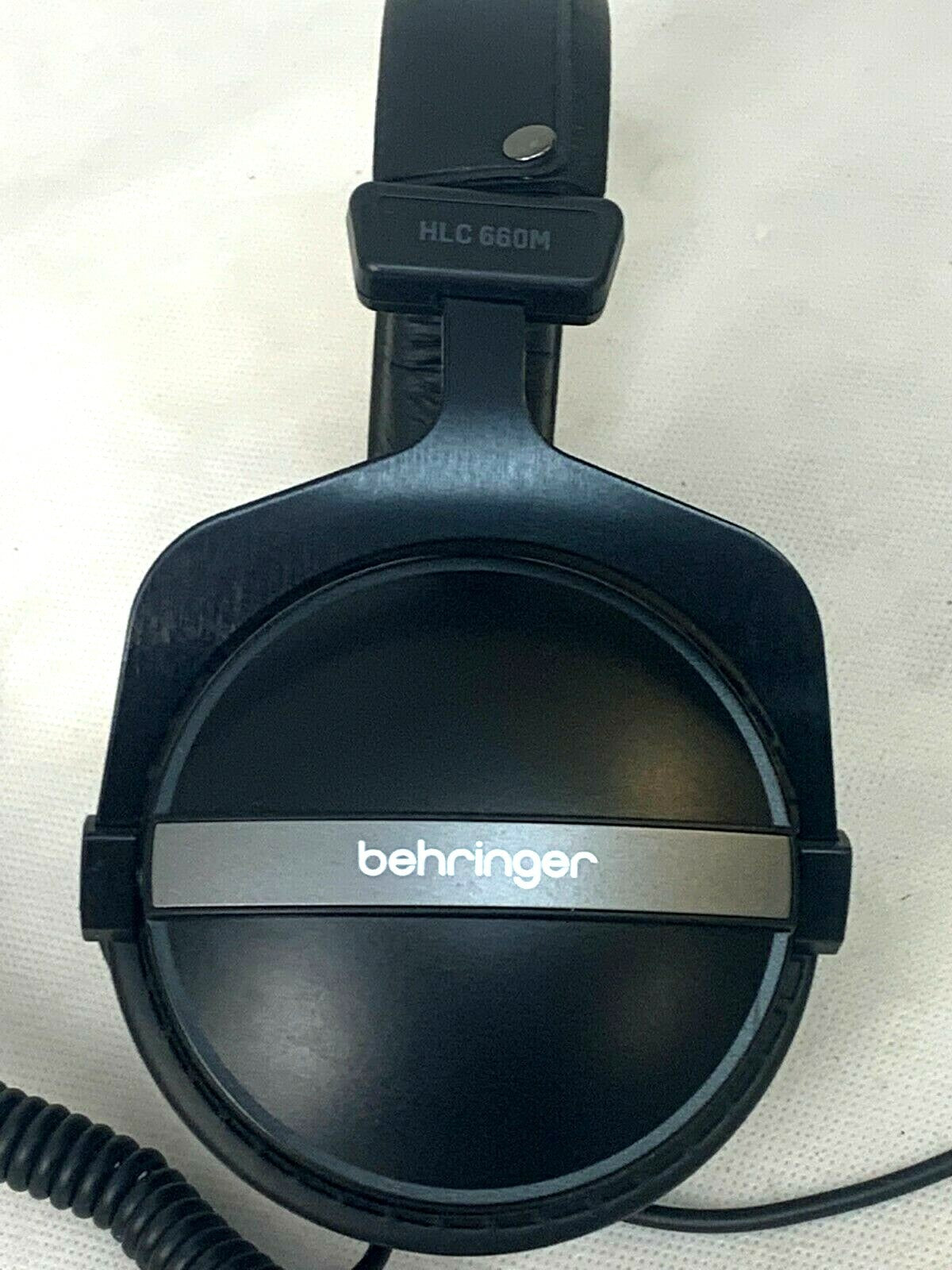 Behringer HLC 660M