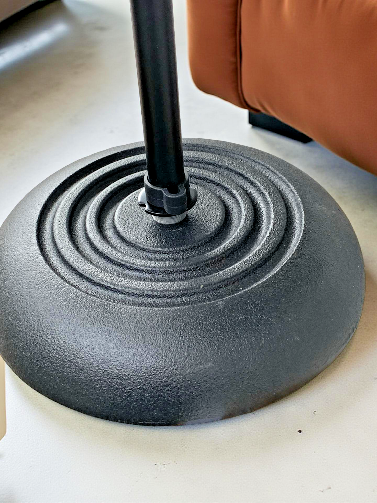 Tiger MCA14-CM Mikrofonständer mit Rundfuß - Chrom