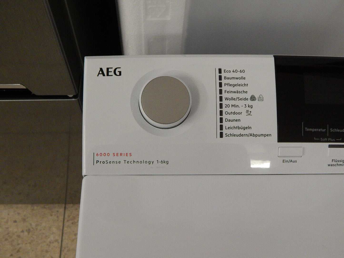 AEG Waschmaschine Toplader 6000 LTR6A360TL Mengenautomatik 1300 U/min Weiß 6kg