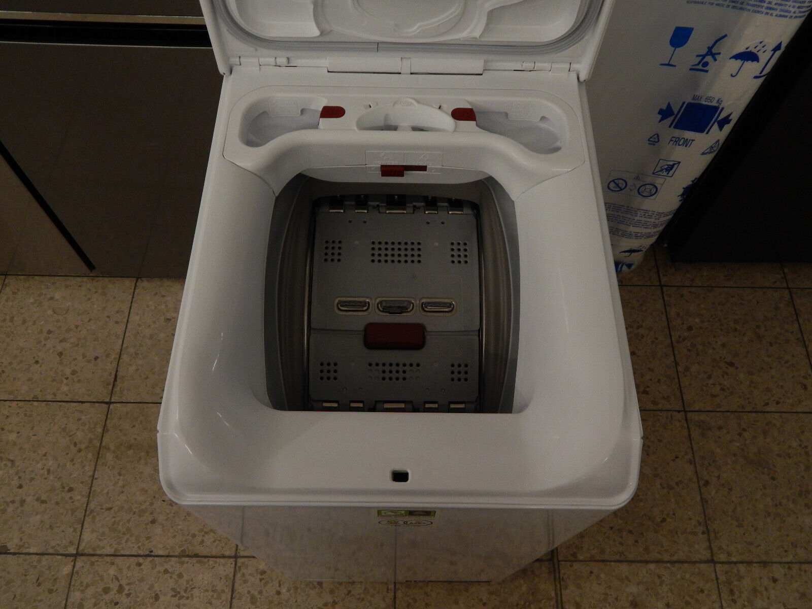 AEG Waschmaschine Toplader 7000 LTR7C37STL Mengenautomatik 1300 U/min Weiß 7 kg