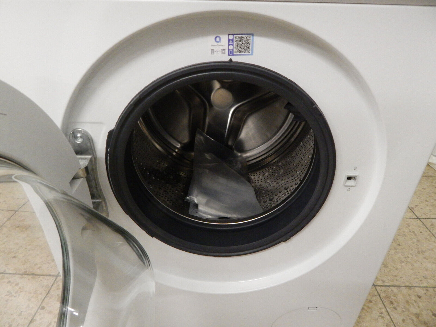 Bosch Waschmaschine Serie 8 WGB256040, 10kg Mengenautomatik 1600U/min in Weiß