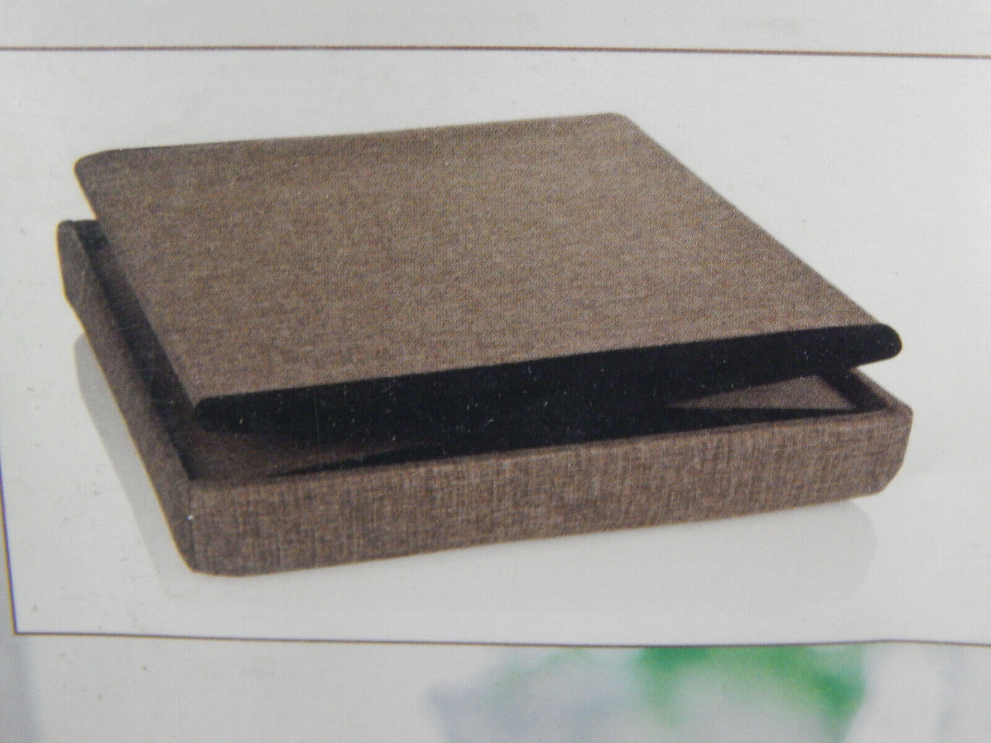 Sitzhocker mit Stauraum