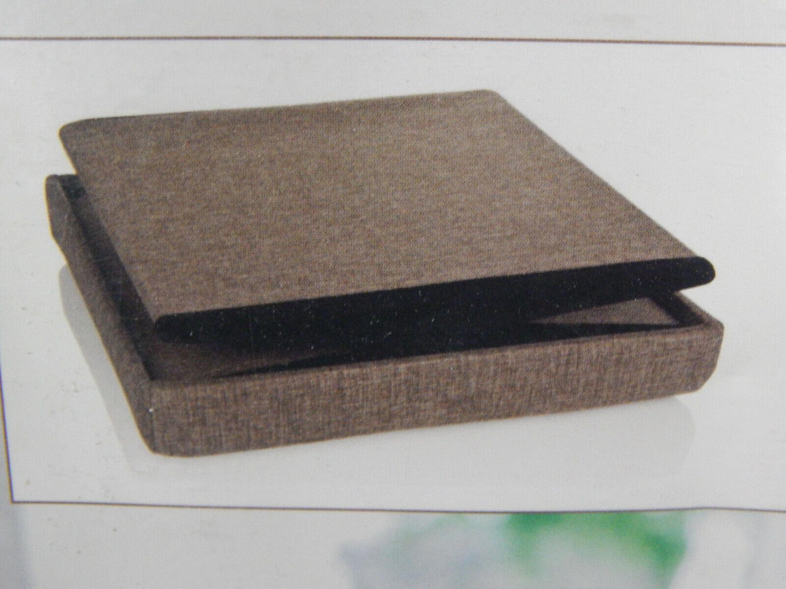 Sitzhocker mit Stauraum