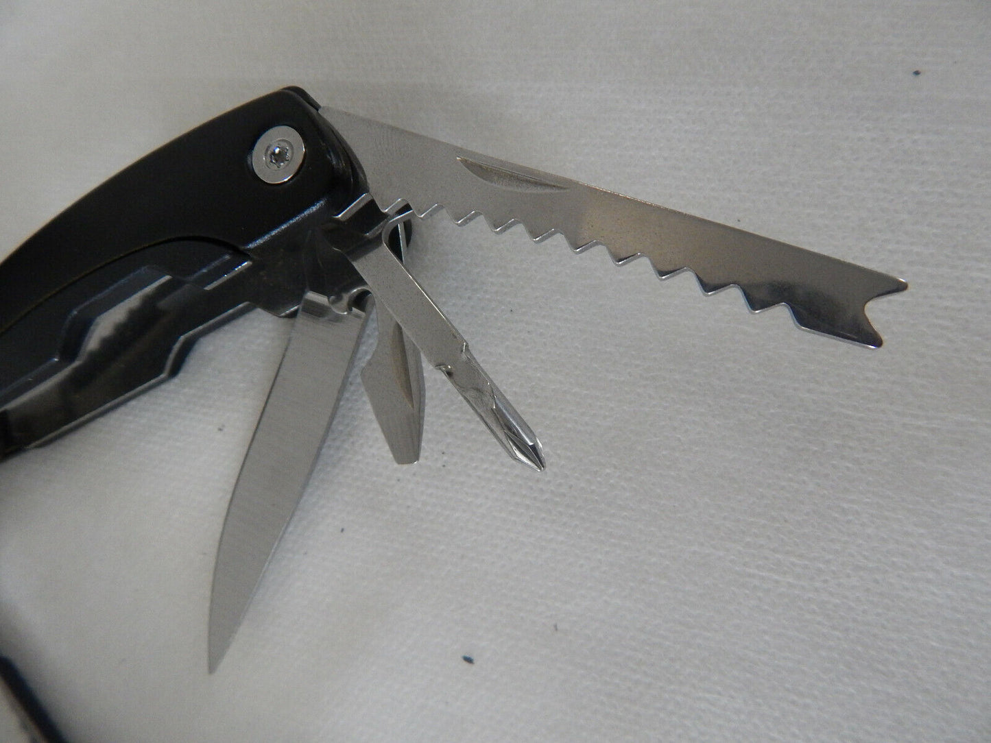 Taschenmesser Outdoor Camping Zange Farbe Schwarz mit Tasche
