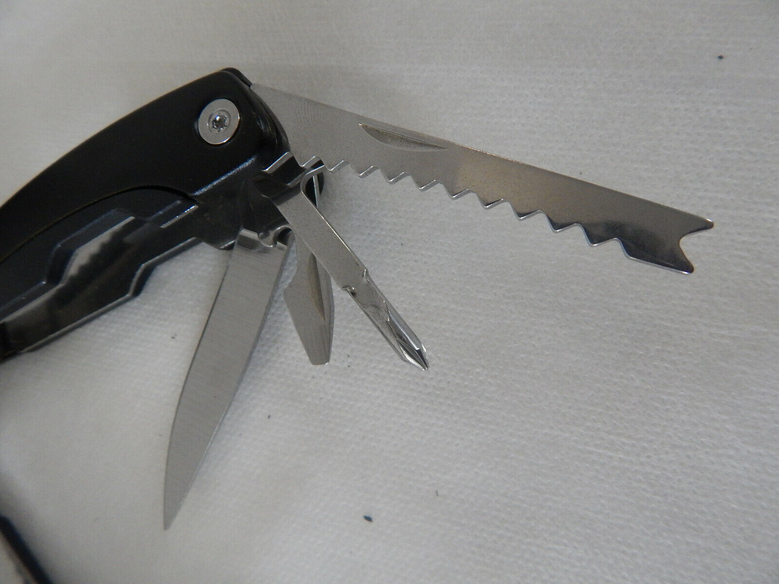 Taschenmesser Outdoor Camping Zange Farbe Schwarz mit Tasche