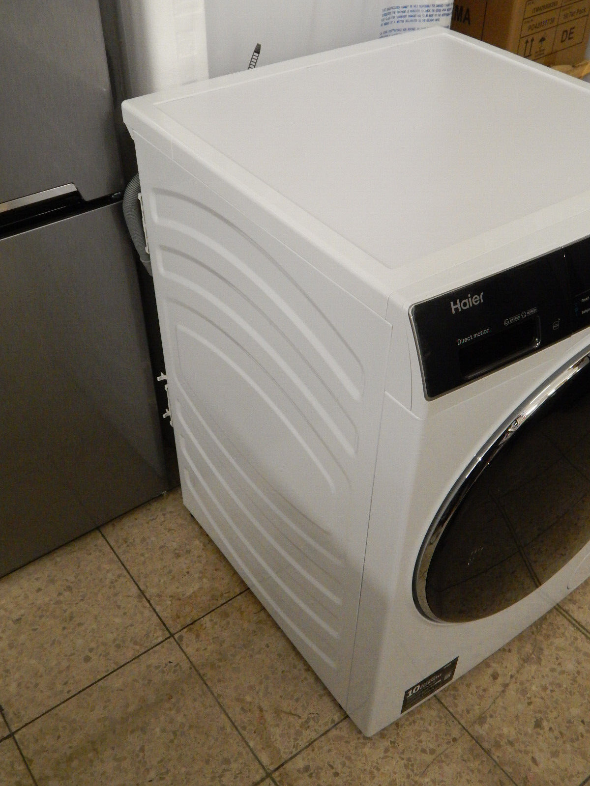 Haier 11 kg Waschmaschine HW110-B14979U1, Mengenautomatik 1400U/min in Weiß