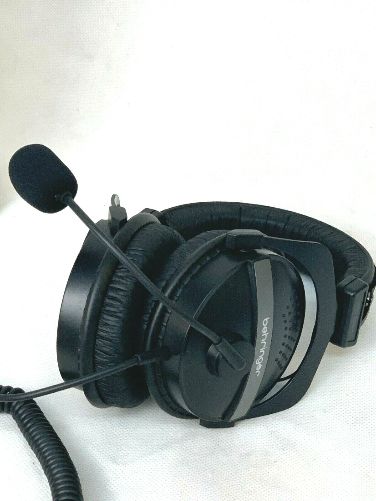 Behringer HLC 660M