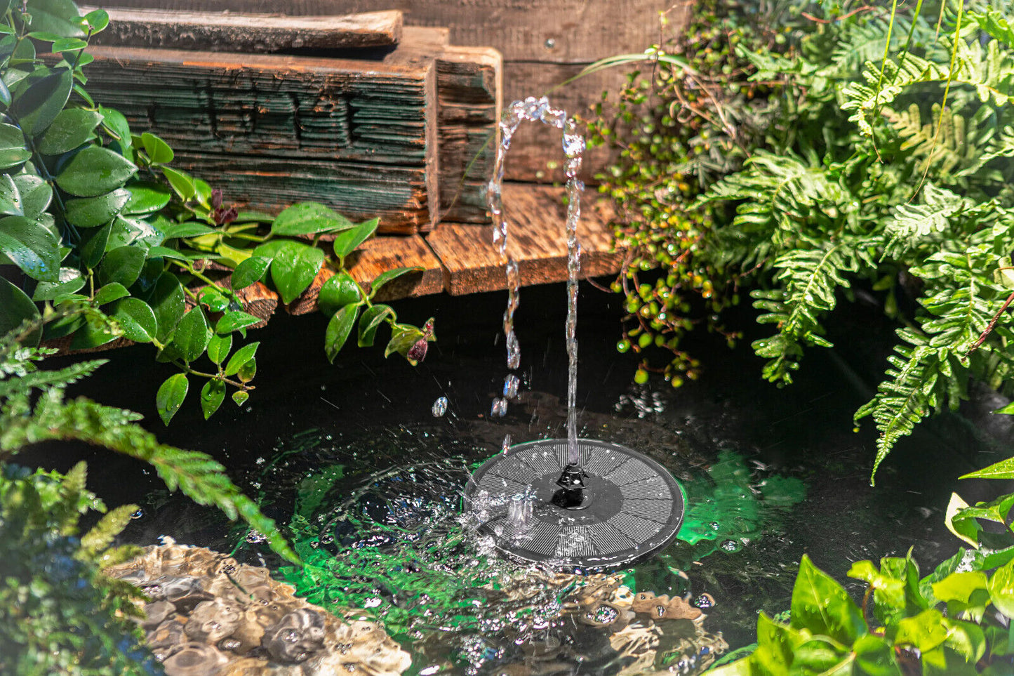 Solar-Wasserspiel Teichfontäne für den Teich Wasserspiel Wasser Spiel Fontäne