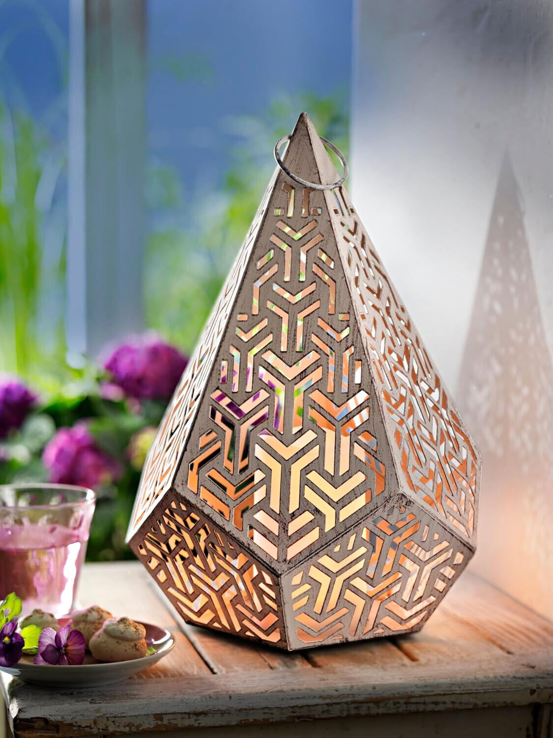 LED-Laterne Pyramide Flammeneffekt Exotische Lichteffekte LED Advent Dekoration