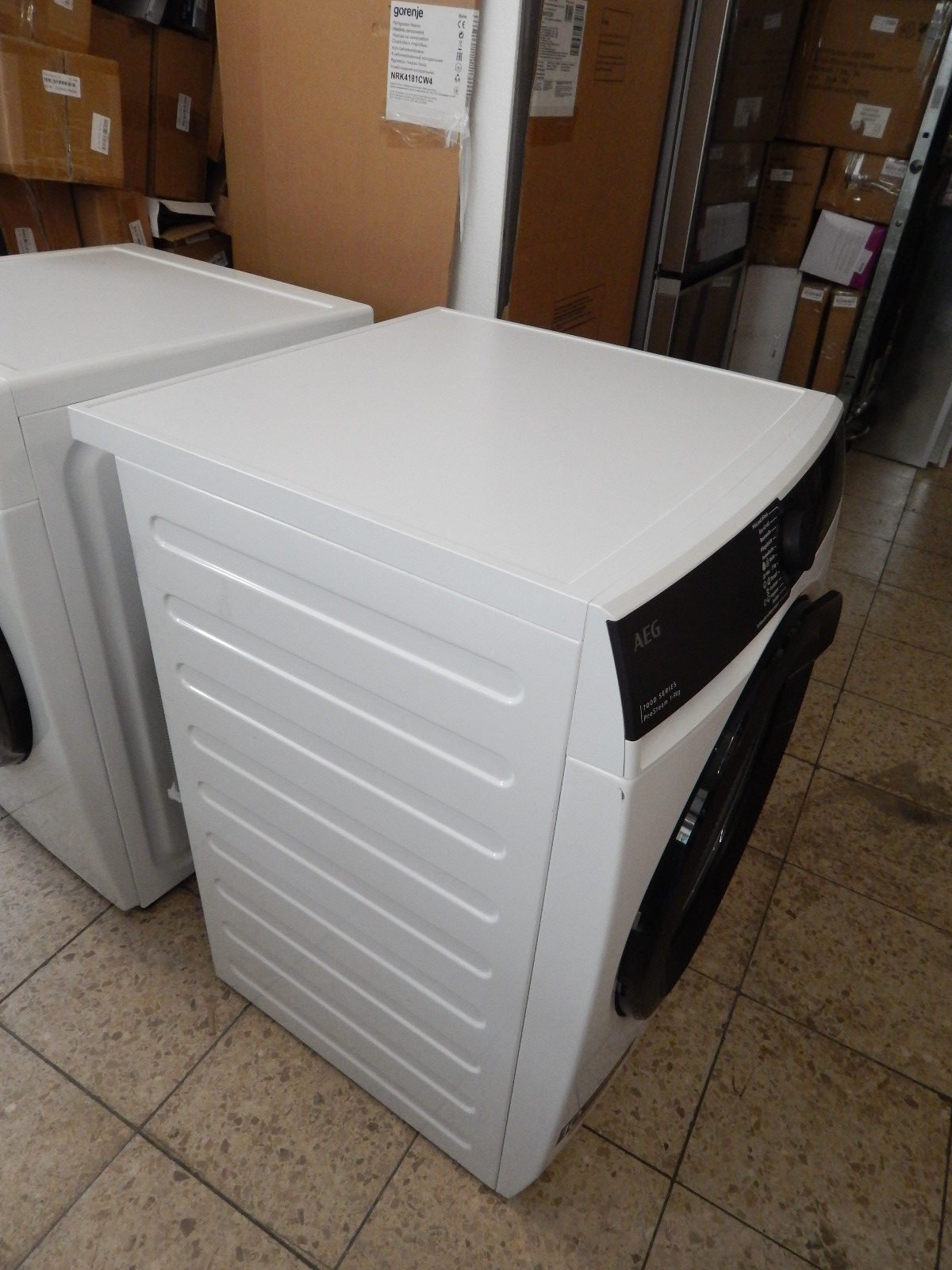 AEG Waschmaschine Serie 7000 mit ProSteam-Technologie LR7FA69FL, 9kg, 1400U/min