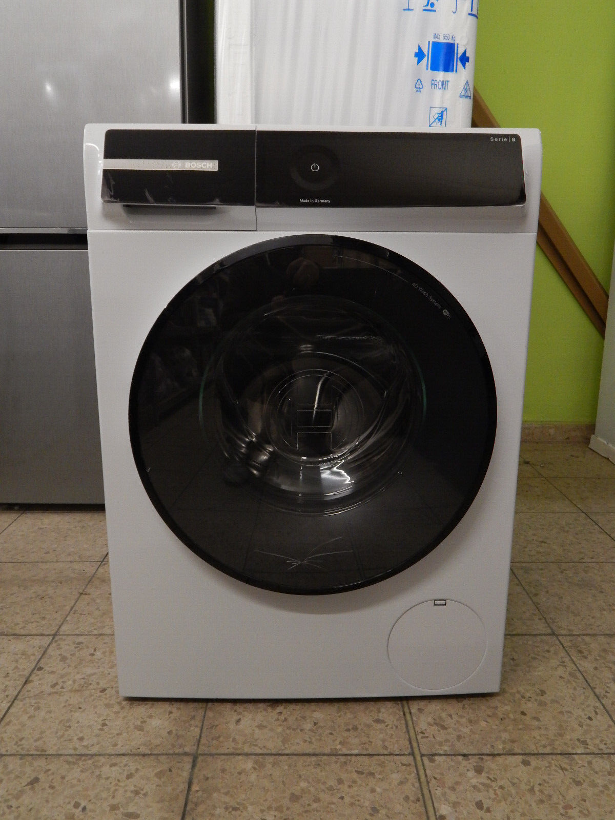 Bosch Waschmaschine Serie 8 WGB256040, 10kg Mengenautomatik 1600U/min in Weiß