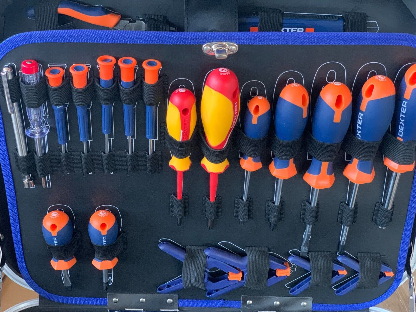 DEXTER - 141-teiliger Werkzeugkoffer - Mit Transportkoffer - Komplettset -, Neu