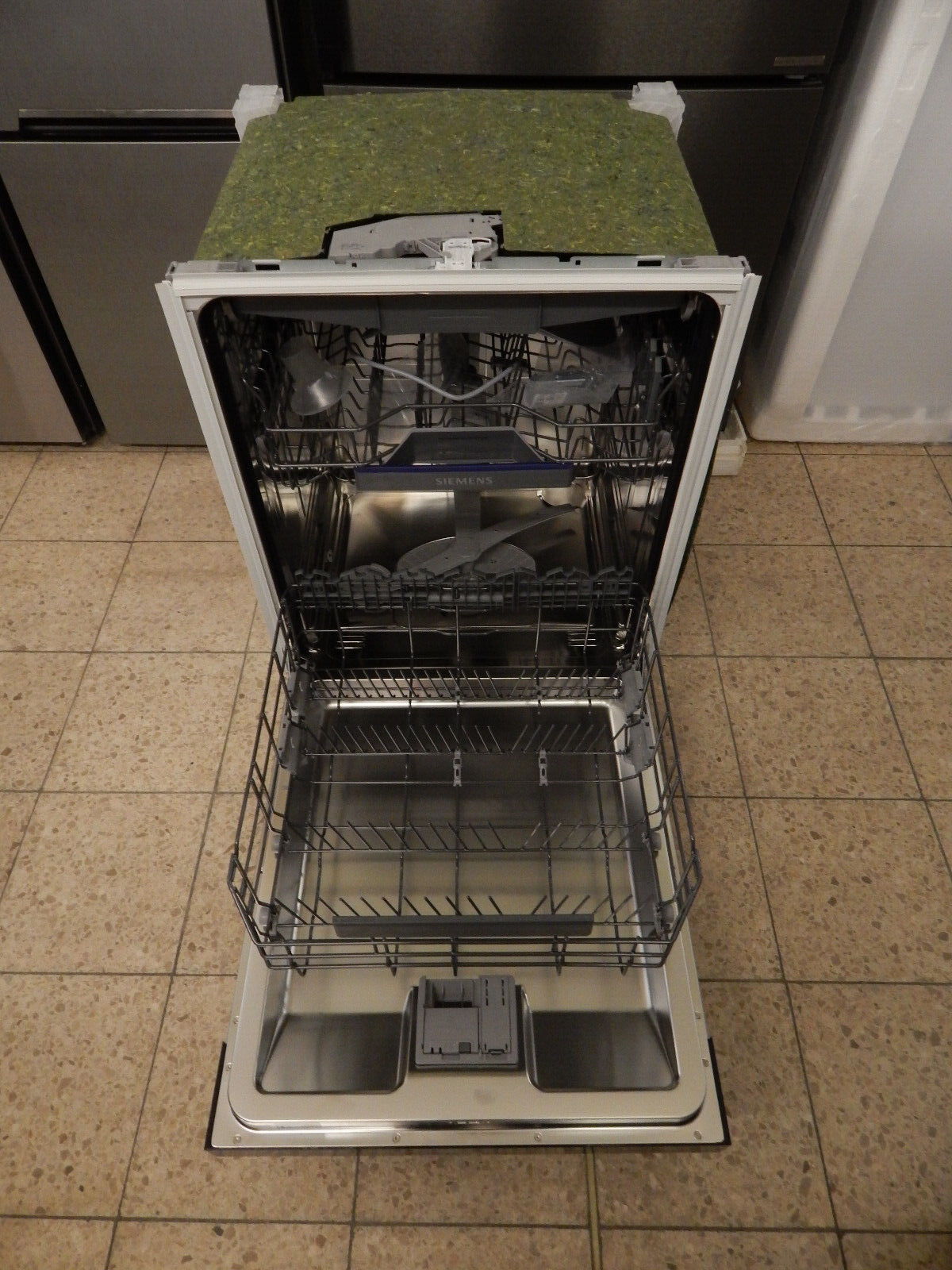 Siemens teilintegrierbarer Geschirrspüler iQ300 SN53ES02CE 14 Maßgedecke Silber