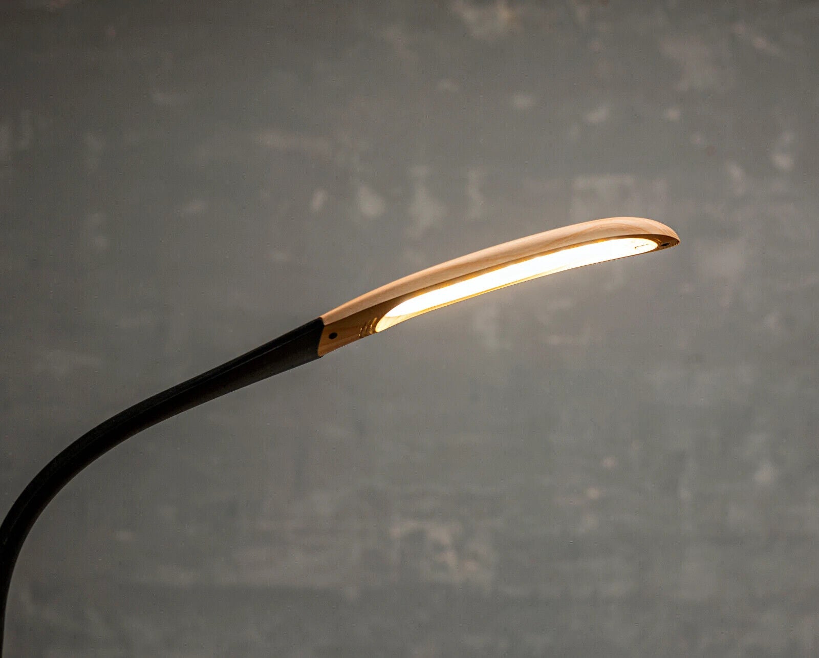 LED Tageslichttischlampe (Farbe: gold) Tischlampe Dimmbar Touch Verstellbar
