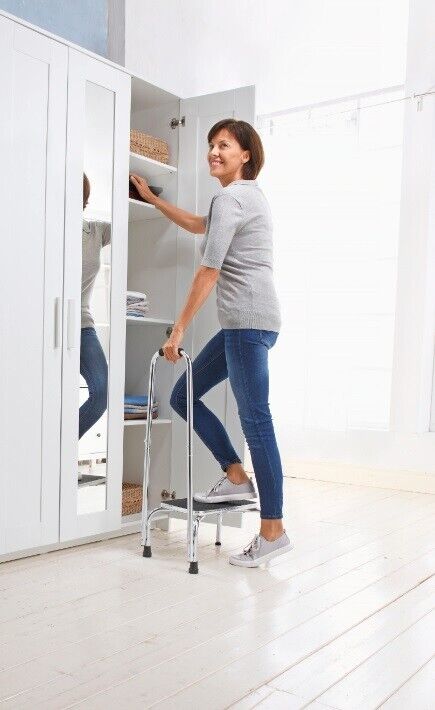 Trittstufe mit Haltegriff (Belastbar bis: 136Kg