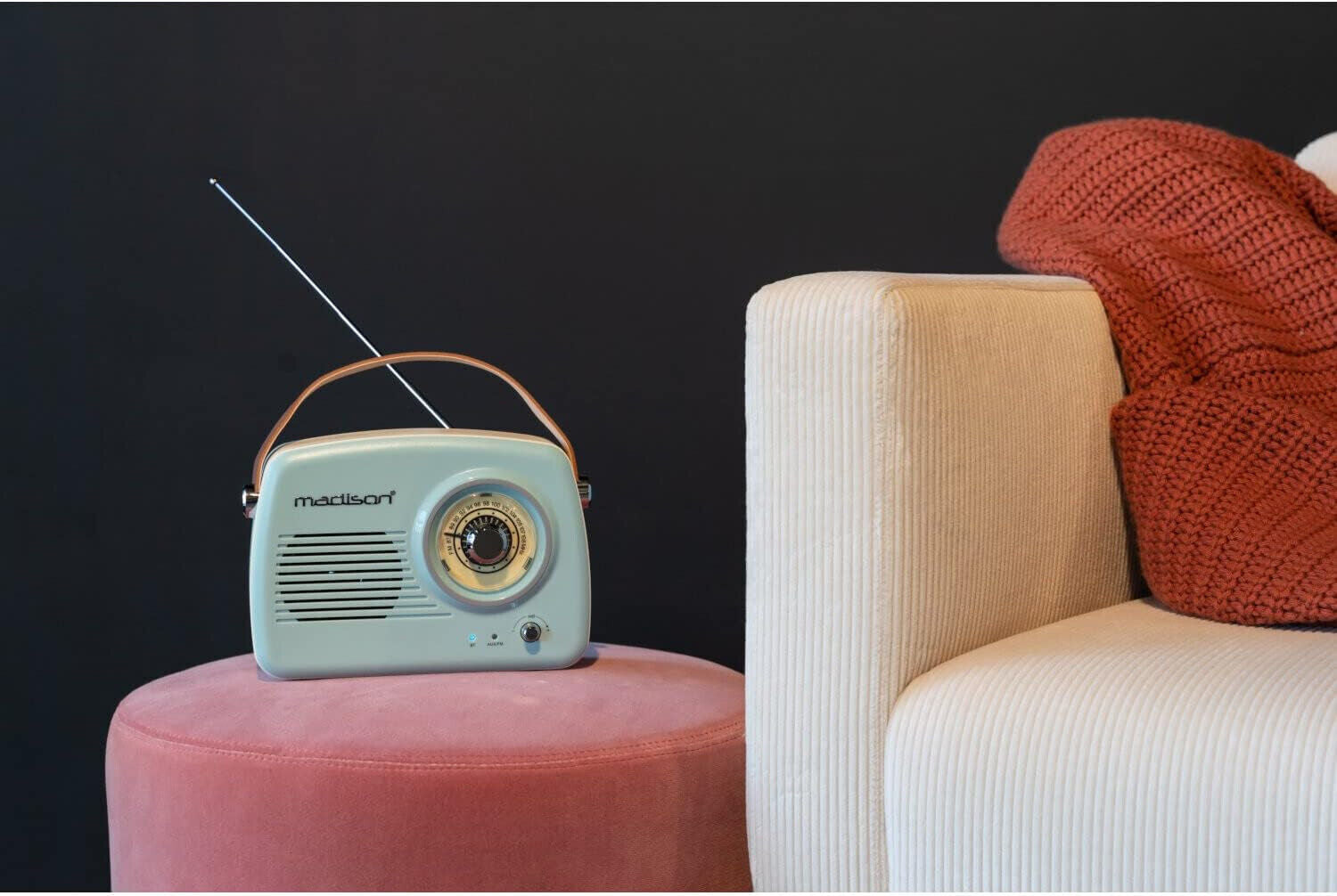 MADISON FREESOUND-VR30 TRAGBARES NOSTALGIE RADIO MIT BLUETOOTH UND FM