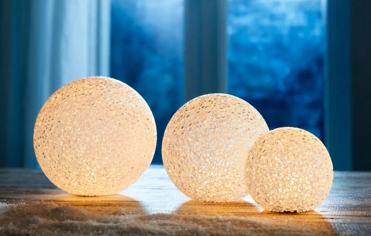 LED-Kugeln Frozen 3er-Set mit 3 Größen bis Ø 12 cm je mit warmweißer LED in Weiß