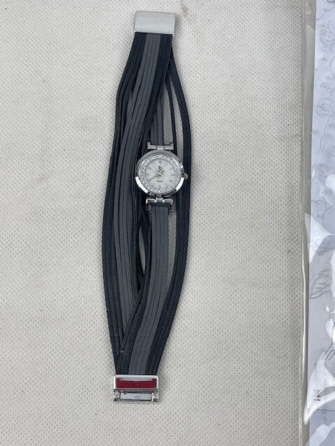 Crystal blue Fashion for fun Damenarmbanduhr (SCHWARZ)
