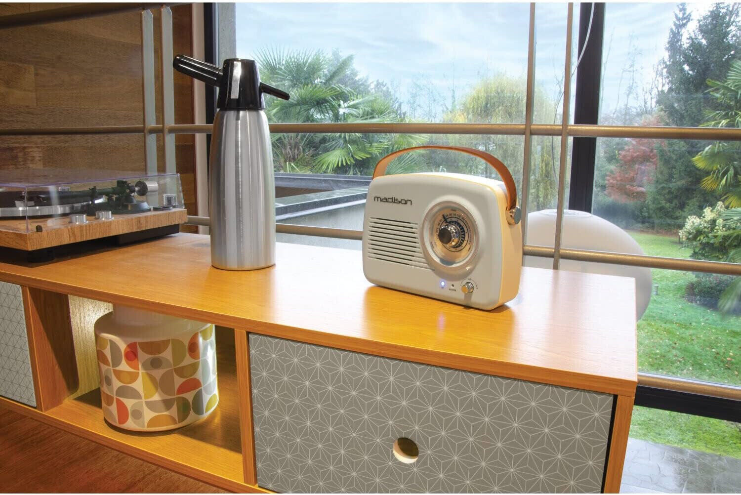 MADISON FREESOUND-VR30 TRAGBARES NOSTALGIE RADIO MIT BLUETOOTH UND FM