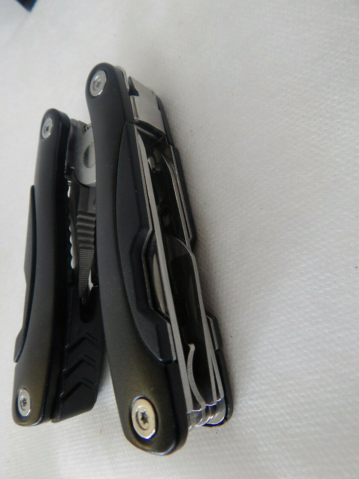Taschenmesser Outdoor Camping Zange Farbe Schwarz mit Tasche