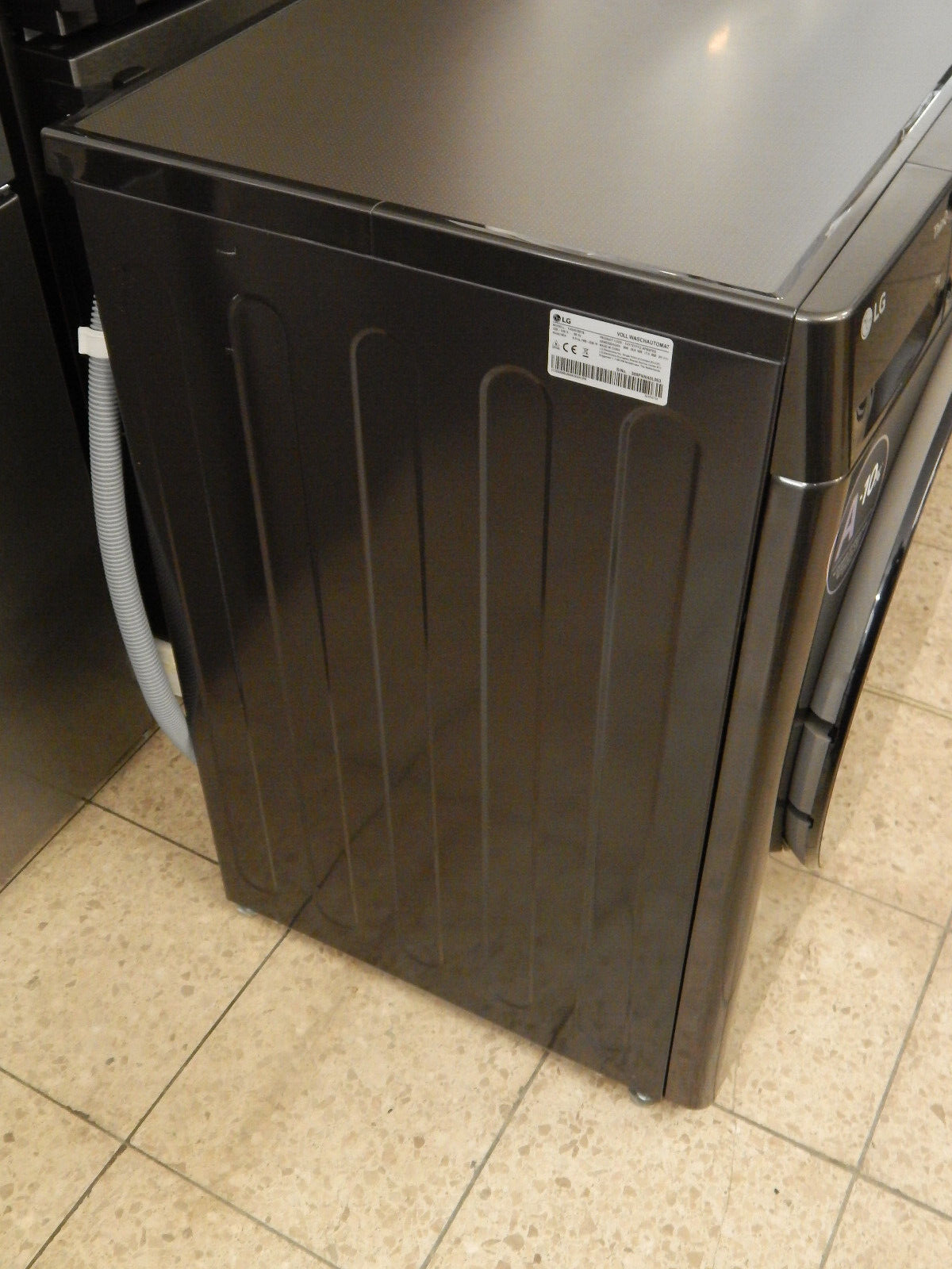 LG Waschmaschine F4WR709YB2019 9kg in Schwarz 1400U/min Inverter Motor Appfähig
