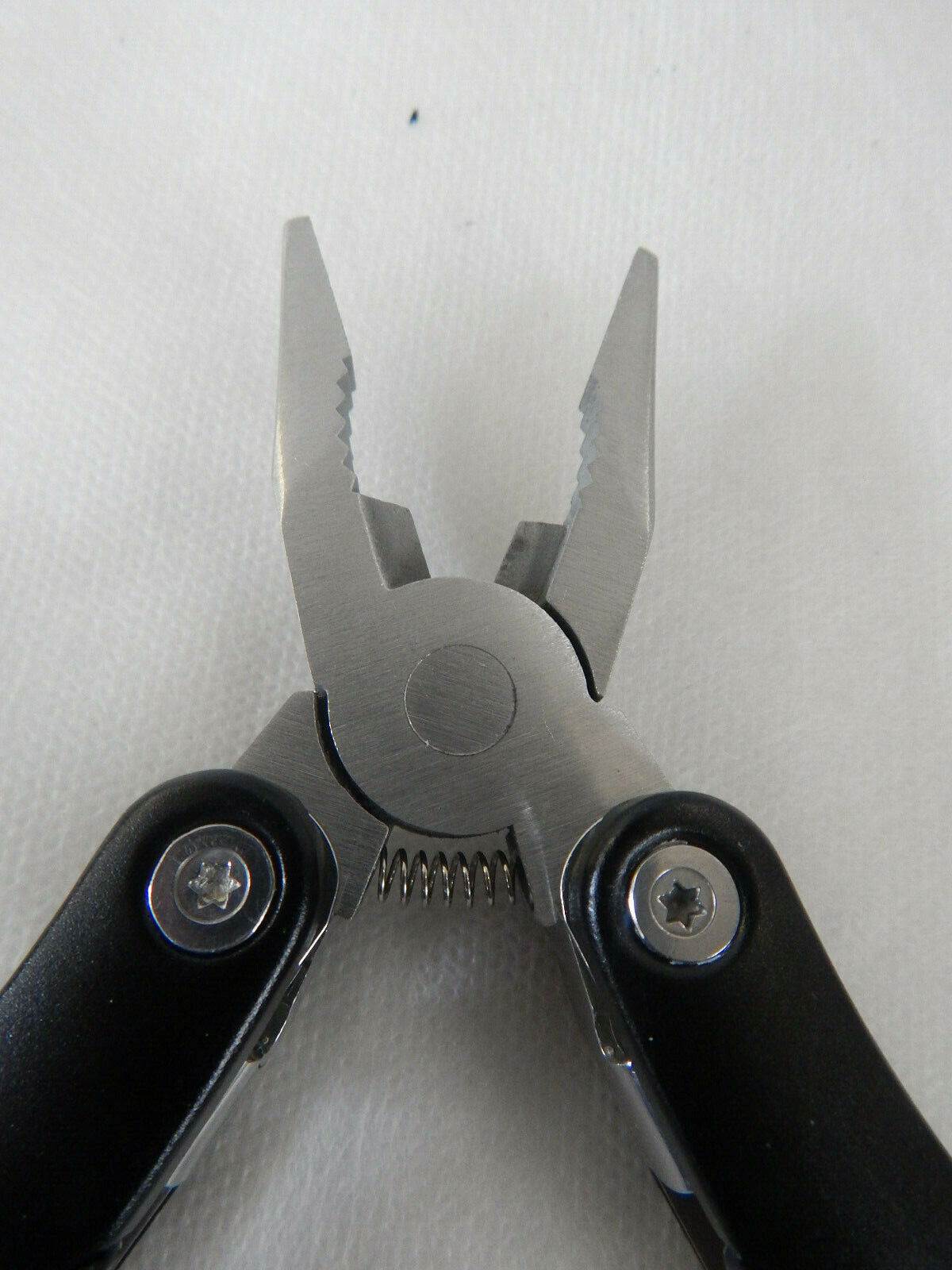 Taschenmesser Outdoor Camping Zange Farbe Schwarz mit Tasche