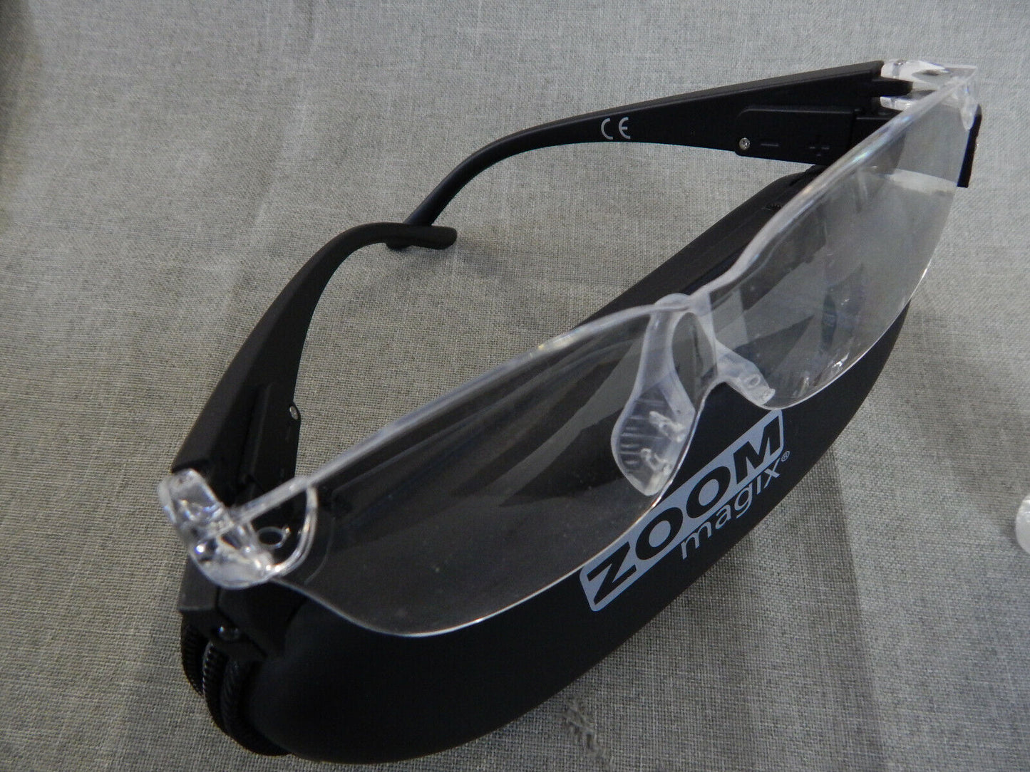 Alltagshilfen  Lesehilfen  Zoom Vision +  LED-Brille